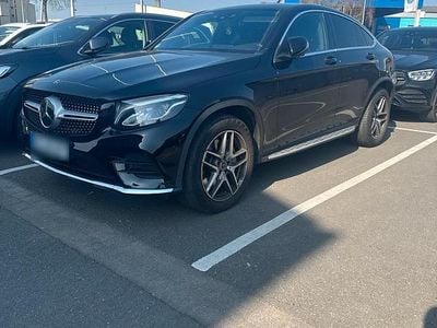 Gebraucht Mercedes GLC300 245 PS (180 kW) 2019 Schwarz Coupé
