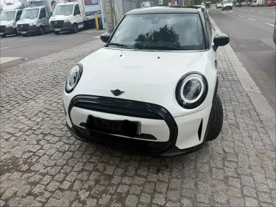 Gebraucht Mini Cooper 136 PS (100 kW) 2023 Weiß Kleinwagen