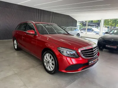 Gebraucht Mercedes C180 156 PS (114 kW) 2018 Rot Kombi