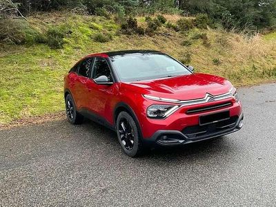Gebraucht Citroën e-C4 Shine 100 kW (136 PS) 2022 Rot Limousine