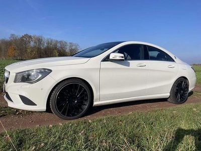 Second-hand Mercedes CLA250 Urban 211 CP (155 kW) 2013 Berlinǎ