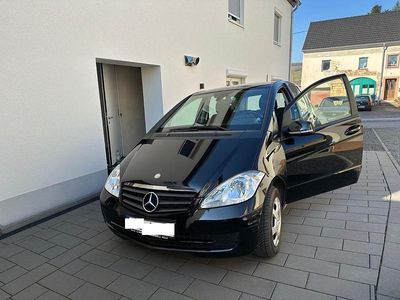 Gebraucht Mercedes A160 95 PS (69 kW) 2011 Schwarz Limousine