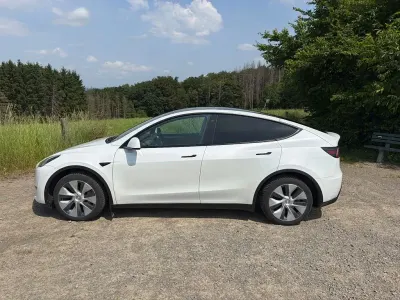 Gebraucht Tesla Model Y 274 kW (373 PS) 2023 Weiß SUV