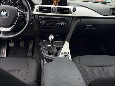 Gebraucht BMW 318 143 PS (105 kW) 2015 Kombi