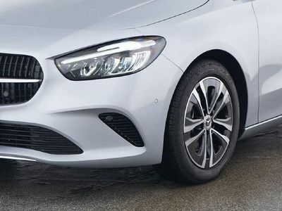 Silber Gebraucht 2024 Mercedes B180 Progressive Van / Kleinbus | 29.990 € (Fairer Preis)