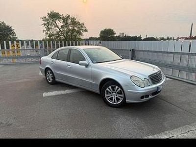 Mercedes E280