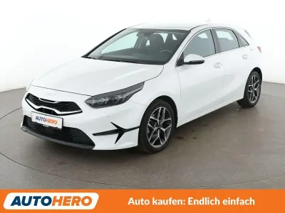 Gebraucht Kia Ceed Spirit 140 PS (102 kW) 2024 Weiß Kleinwagen