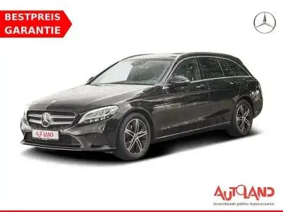 Gebraucht Mercedes C180 Avantgarde 156 PS (114 kW) 2020 Schwarz Kombi