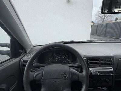 Gebraucht VW Caddy 75 PS (55 kW) 1999 Weiß Van / Kleinbus