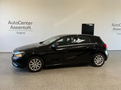 Gebraucht Mercedes A200 156 PS (114 kW) 2015 Schwarz Limousine