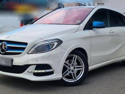 Usata Mercedes B250e 132 kW (180 CV) 2017 Bianco Monovolume