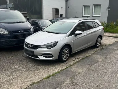 Gebraucht Opel Astra 122 PS (89 kW) 2021 Silber Kombi