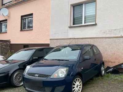 Gebraucht Ford Fiesta 60 PS (44 kW) 2007 Blau Kleinwagen