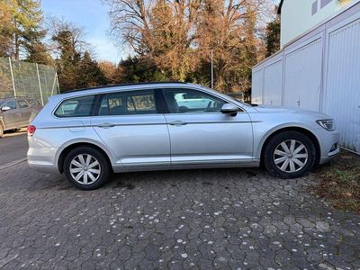 Gebraucht VW Passat Comfortline 120 PS (88 kW) 2019 Silber Kombi