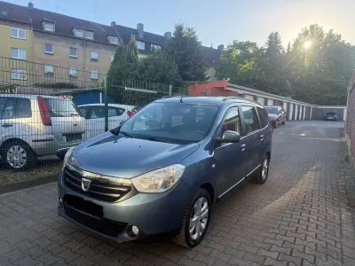 Używany Dacia Lodgy Prestige 116 KM (85 kW) 2013 Niebieski Minivan