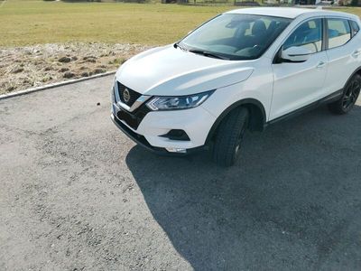 gebraucht Nissan Qashqai 1.3 DIG-T DCT 159PS Acenta Acenta