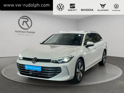 Gebraucht VW Passat Business 150 PS (110 kW) 2025 Oryxweiß perlmutteffekt Kombi