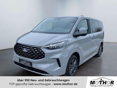 Nouă Ford Tourneo Titanium 170 CP (125 kW) 2026 Gri Monovolum
