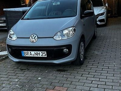 Gebraucht VW up! high up! 60 PS (44 kW) 2013 Grau Kleinwagen