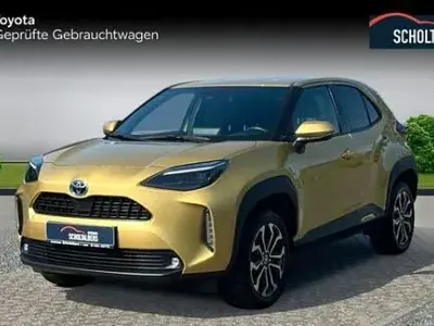 Gebraucht Toyota Yaris Connect Style 116 PS (85 kW) 2021 Warm gold metallic Kleinwagen