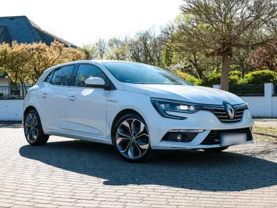 Gebraucht Renault Mégane IV Intens 132 PS (97 kW) 2018 Weiß Kleinwagen