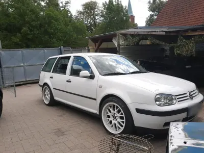 Gebraucht VW Golf IV 90 PS (66 kW) 1997 Weiß Kleinwagen