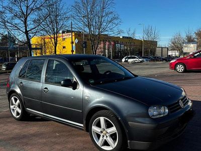 Gebraucht VW Golf IV 105 PS (77 kW) 2001 Grau Kleinwagen