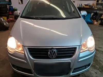Usata VW Polo 64 CV (47 kW) 2005 Grigio Utilitaria