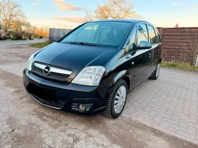 Usata Opel Meriva 105 CV (77 kW) 2009 Nero Monovolume