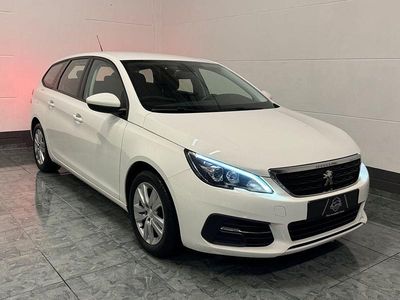 Gebraucht Peugeot 308 SW Active 131 PS (96 kW) 2019 Weiß Kombi