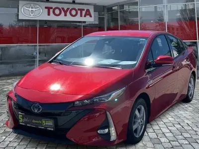 Gebraucht Toyota Prius Plug-in Hybrid Comfort 122 PS (89 kW) 2021 Rot Kleinwagen