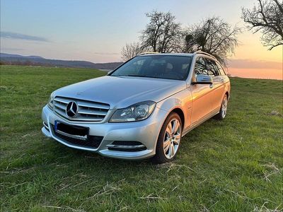 Gebraucht Mercedes C180 Avantgarde 156 PS (114 kW) 2011 Silber Kombi