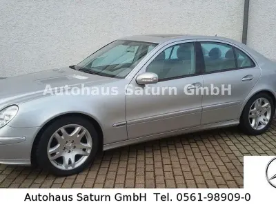 Gebraucht Mercedes E240 Avantgarde 177 PS (130 kW) 2004 Silber Limousine
