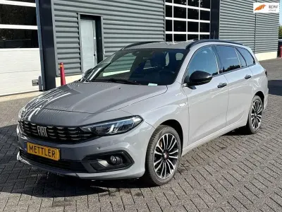 Gebraucht Fiat Tipo Sport 101 PS (74 kW) 2021 Grau Kombi