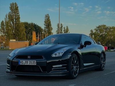 Nissan GT-R