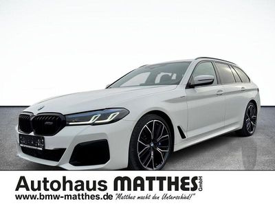 Weiss Gebraucht 2023 BMW 540 M Sport Kombi | 45.950 € (Guter Preis)