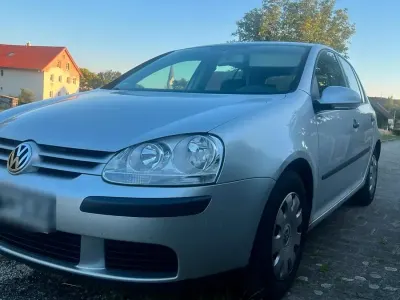 Gebraucht VW Golf V 90 PS (66 kW) 2004 Silber Kleinwagen