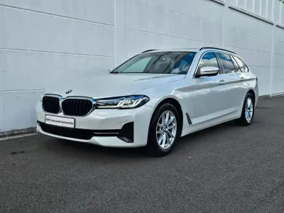 Gebraucht BMW 520 Sport Line 190 PS (139 kW) 2022 Weiß Limousine