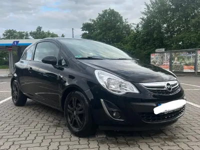 Gebraucht Opel Corsa 78 PS (57 kW) 2011 Schwarz Kleinwagen