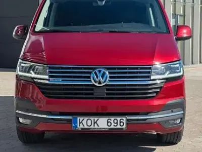 Gebraucht VW Multivan 200 PS (147 kW) 2021 Rot Van / Kleinbus