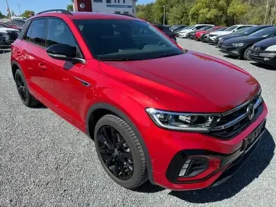 Gebraucht VW T-Roc Style 150 PS (110 kW) 2024 Rot SUV