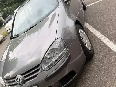 Gebraucht VW Golf IV Trendline 102 PS (75 kW) 2004 Grau Kleinwagen