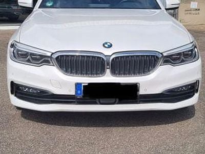 Gebraucht BMW 530 Sport Line 265 PS (194 kW) 2018 Weiß Kombi
