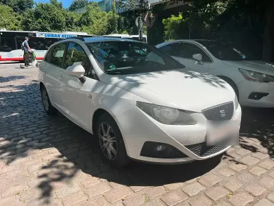 Gebraucht Seat Ibiza 75 PS (55 kW) 2011 Weiß Kleinwagen