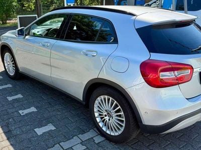 Mercedes GLA180