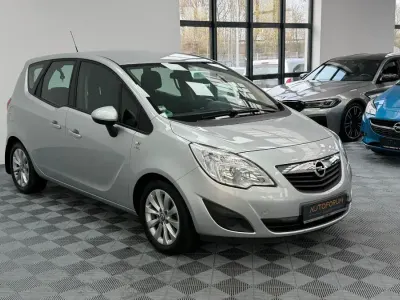 Używany Opel Meriva Active 120 KM (88 kW) 2013 Srebrny Minivan