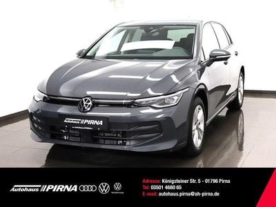 Gebraucht VW Golf VIII Life 116 PS (85 kW) 2025 Grau Limousine