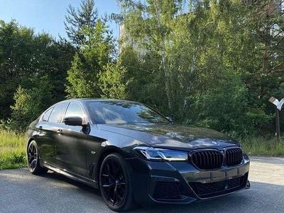 Gebraucht BMW 545e M Sport 392 PS (288 kW) 2021 Grau Limousine
