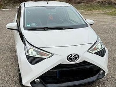 Gebraucht Toyota Aygo Team 72 PS (52 kW) 2020 Weiß Kleinwagen