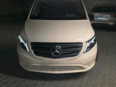 Gebraucht Mercedes Vito 190 PS (139 kW) 2023 Beige Van
